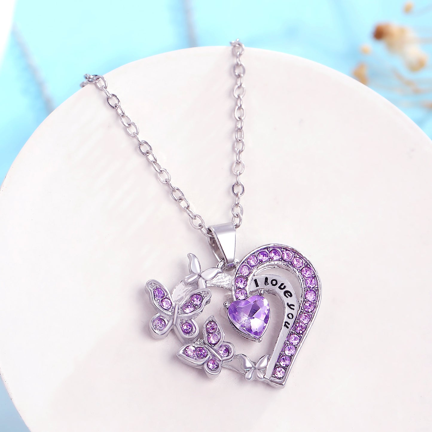 Butterfly Love Necklace With Rhinestones Fashion Personality Hollow Heart-shaped Clavicle Chain Pendant Necklace For Valentine's Day